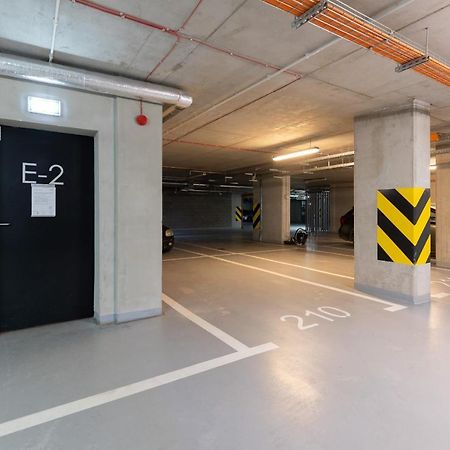 Loft Apartment With Parking In Warsaw By Noclegi Renters Esterno foto