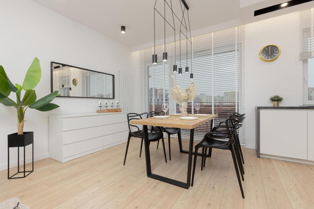 Loft Apartment With Parking In Warsaw By Noclegi Renters Esterno foto