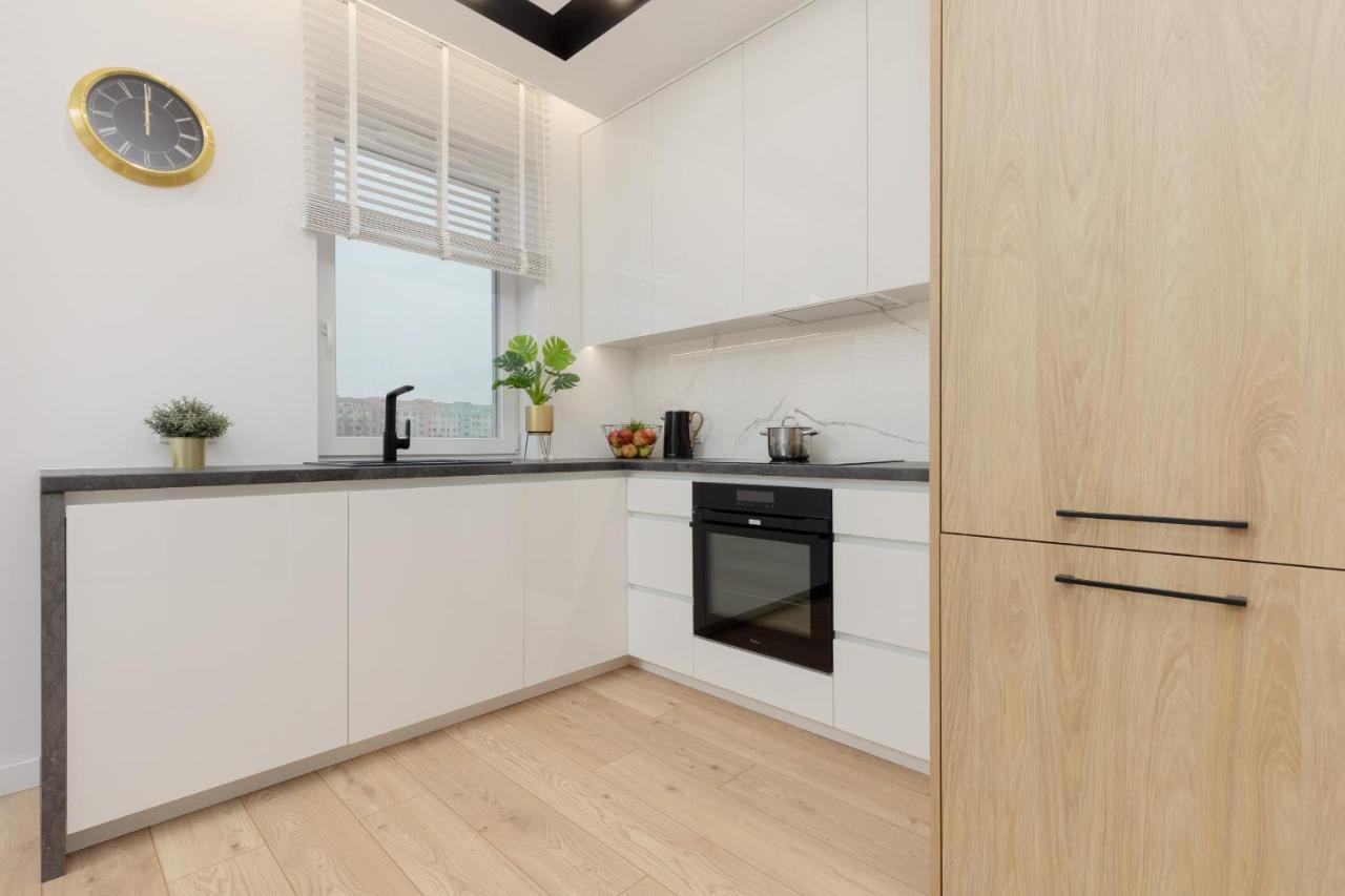 Loft Apartment With Parking In Warsaw By Noclegi Renters Esterno foto